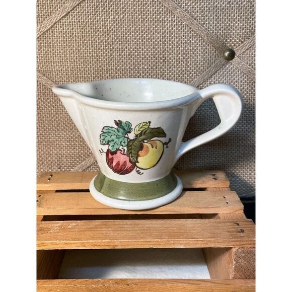 Vintage Creamer Provincial Fruit Green by METLOX POPPYTRAIL VERNON - Picture 1 of 3